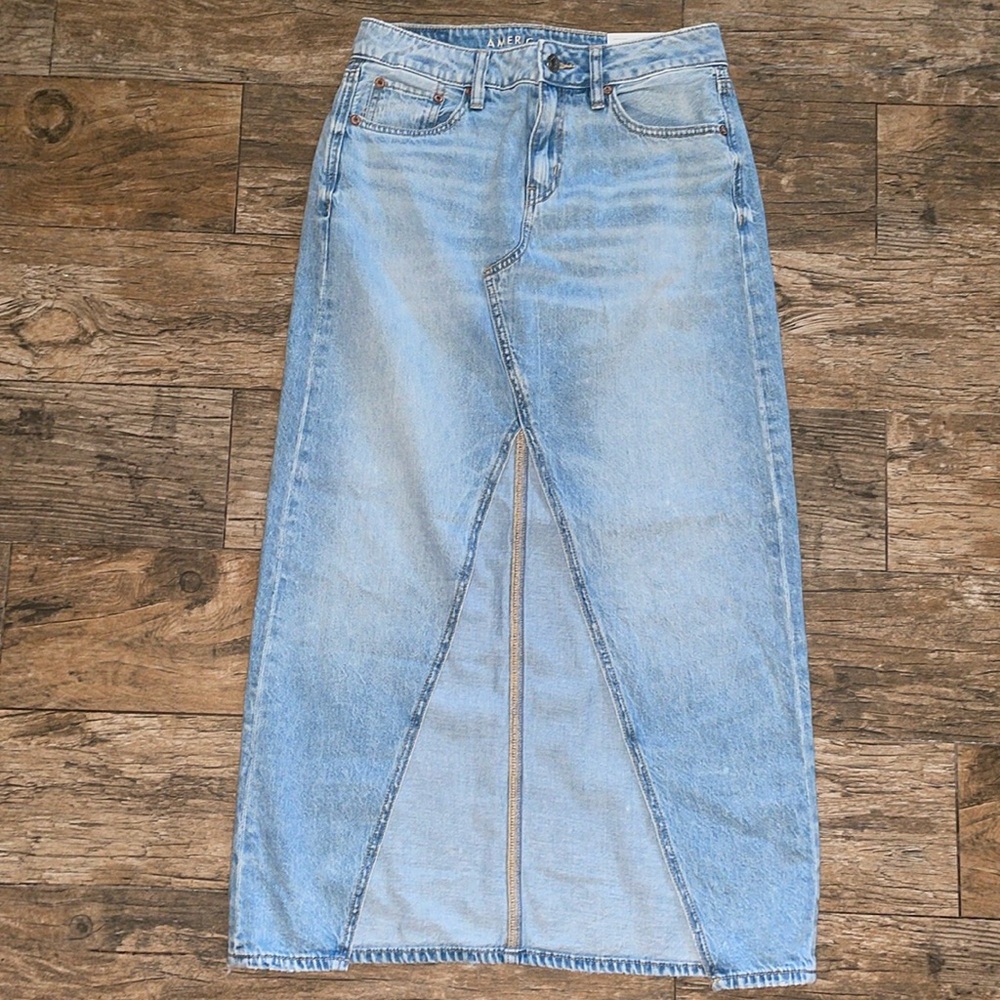 American Eagle Low Rise Maxi Jean Skirt